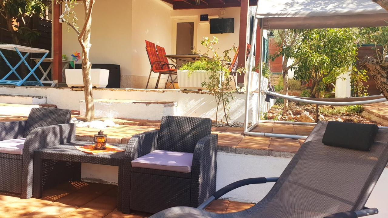 House Oliva With Private Pool And Large Garden Villa Stari Grad  Eksteriør billede