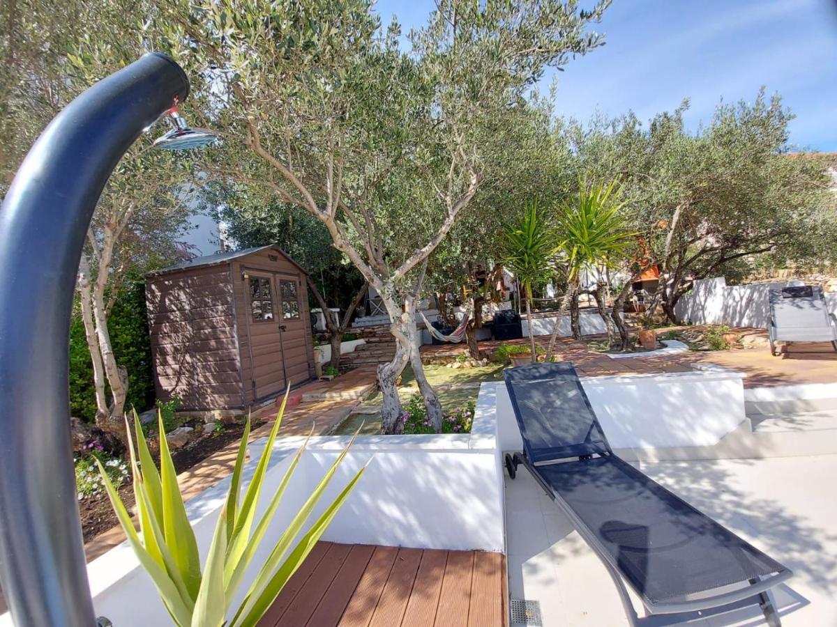 House Oliva With Private Pool And Large Garden Villa Stari Grad  Eksteriør billede