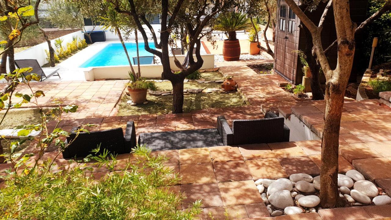 House Oliva With Private Pool And Large Garden Villa Stari Grad  Eksteriør billede