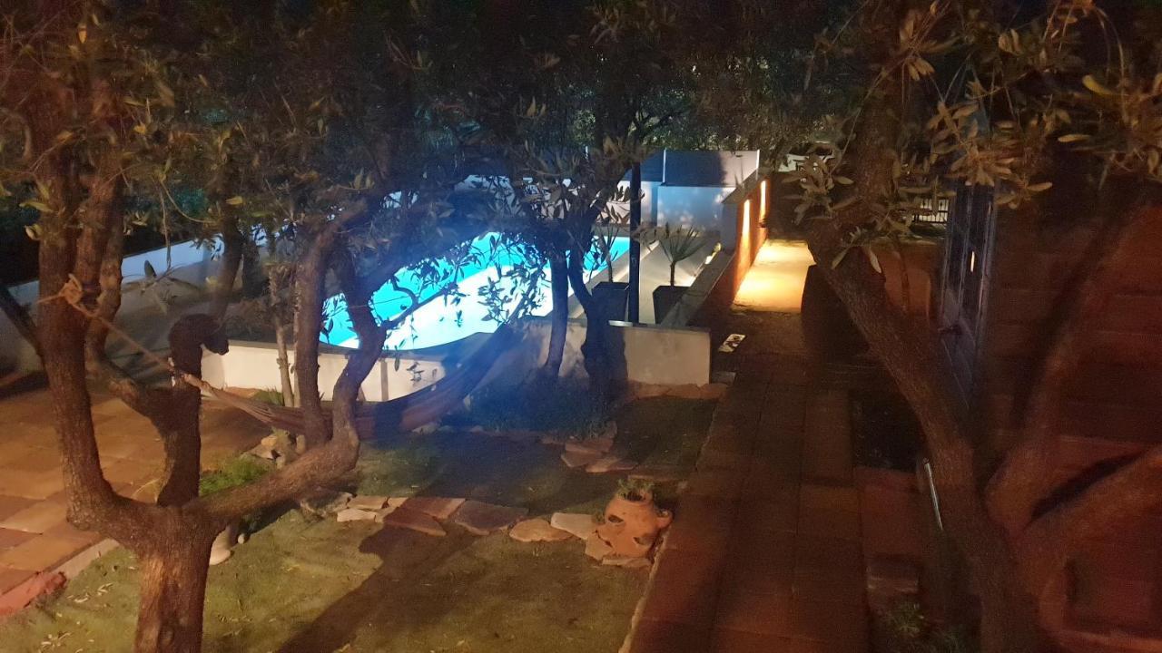 House Oliva With Private Pool And Large Garden Villa Stari Grad  Eksteriør billede